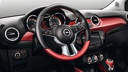 Интерьер Opel Adam