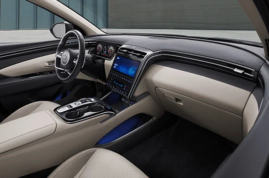 Салон Hyundai Tucson — амбиентная подсветка и цифровая панель
